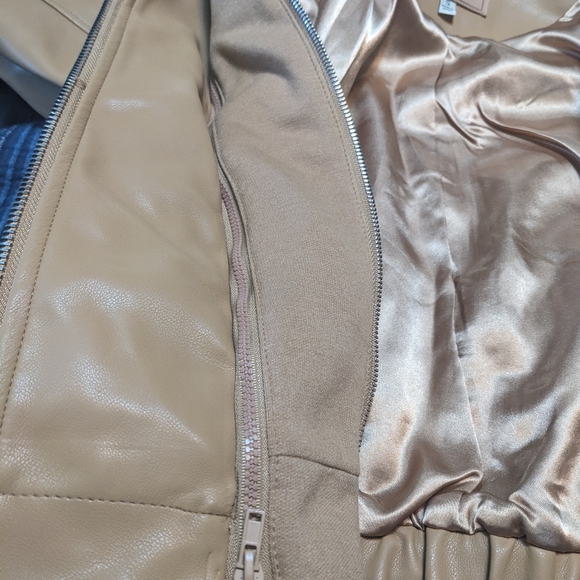 BlankNYC FAUX LEATHER BOMBER JACKET WITH REMOVABLE HOOD - Picture 10 of 11